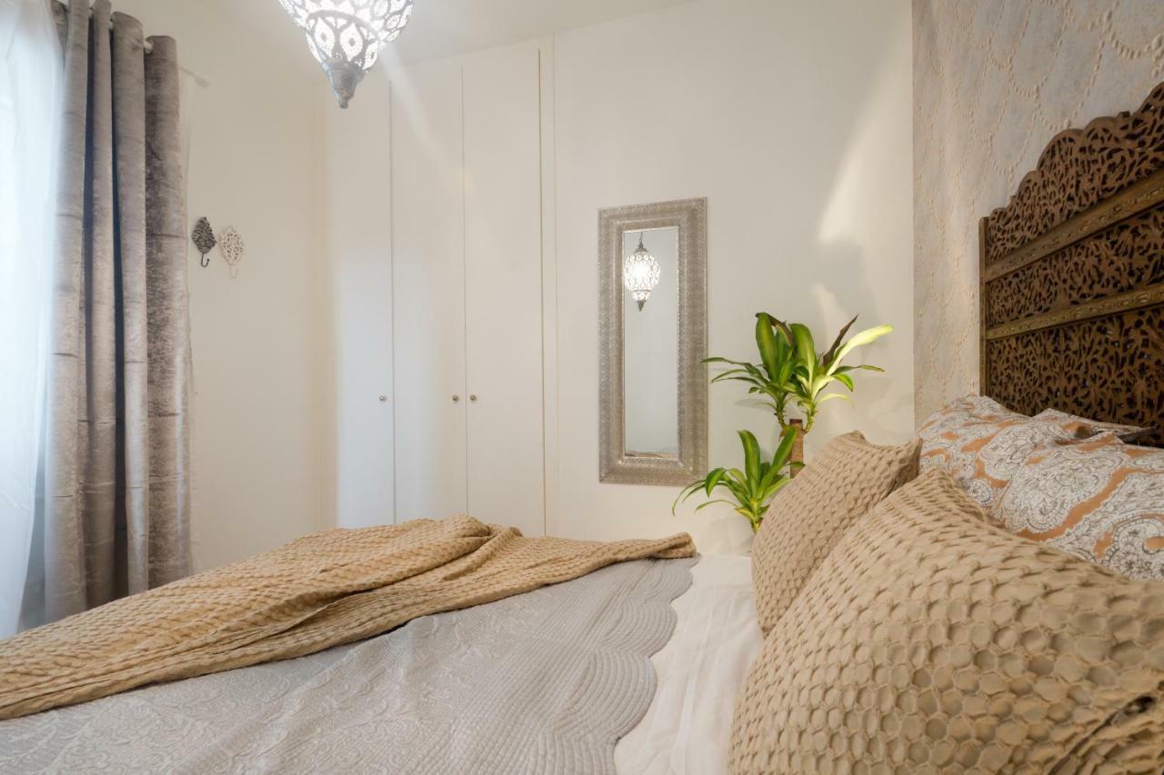 Central Deluxe Apartments Granada Eksteriør billede
