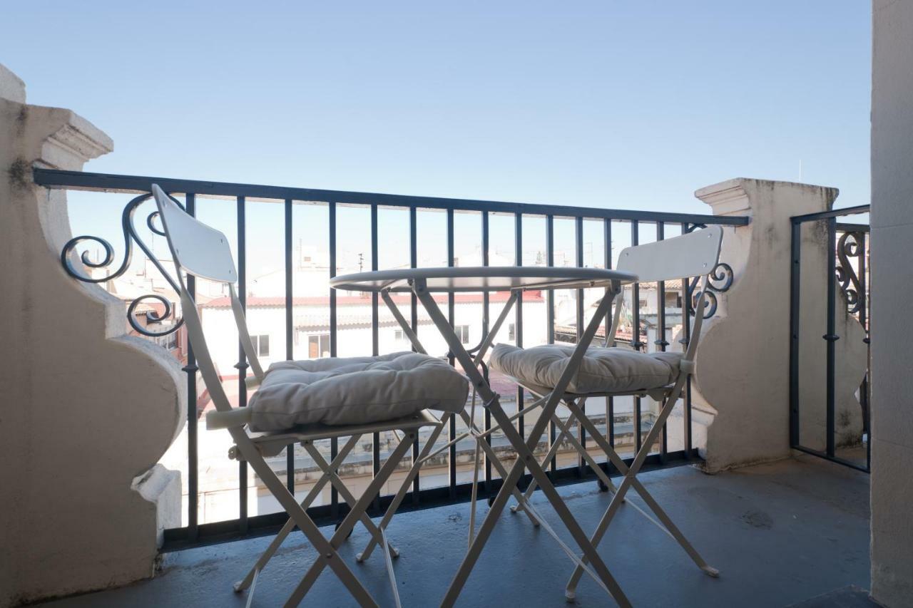 Central Deluxe Apartments Granada Eksteriør billede