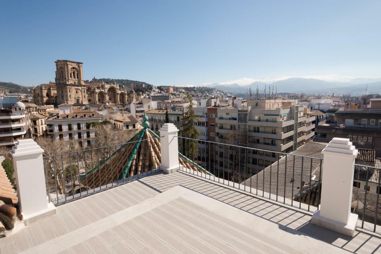 Central Deluxe Apartments Granada Eksteriør billede